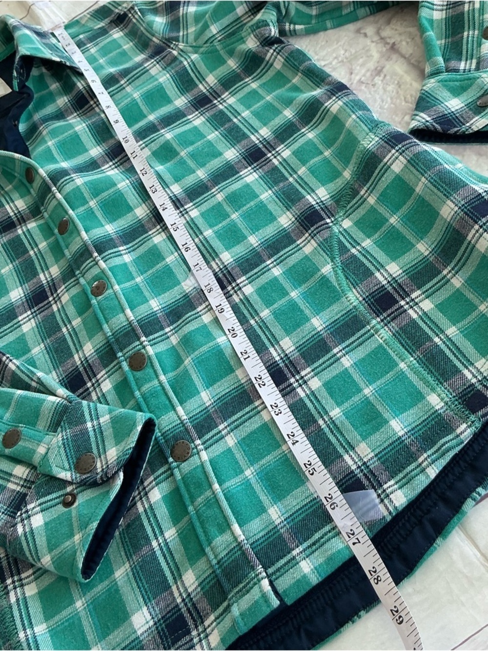Orvis Women’s Fleece Lined Flannel Shirt lGreen Plaid Snap Button Pockets Size L - Picture 10 of 11